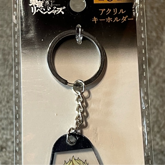 Tokyo Revengers Takemichi Hanagaki Acrylic Keychain Japan Exclusive Official - Picture 4 of 9